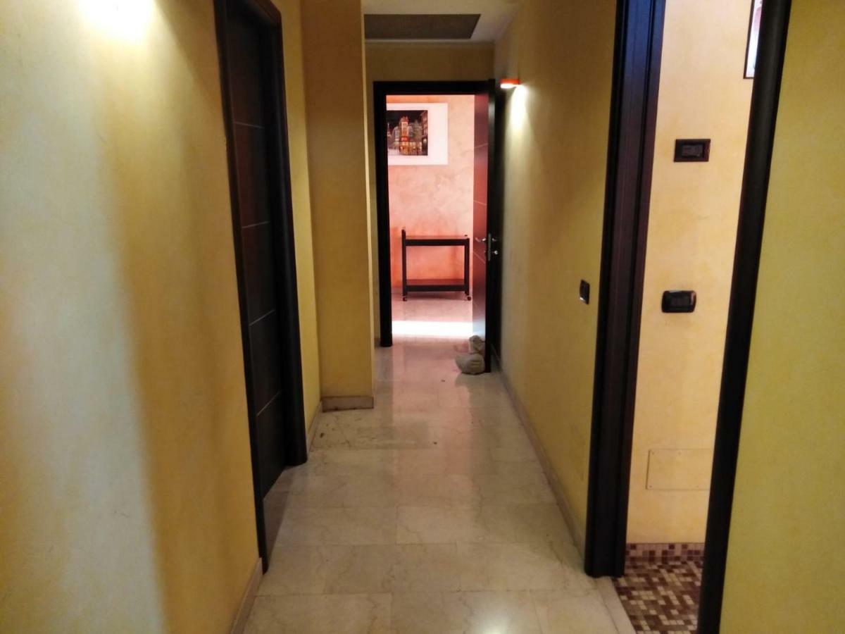 פיאצ'נצה Residence Taverna מראה חיצוני תמונה